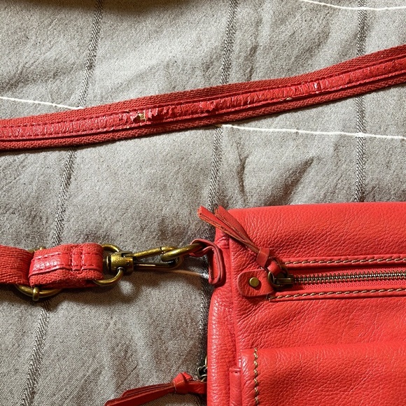 The Sak Pebbled Leather Organizer Crossbody Bag - Picture 15 of 15